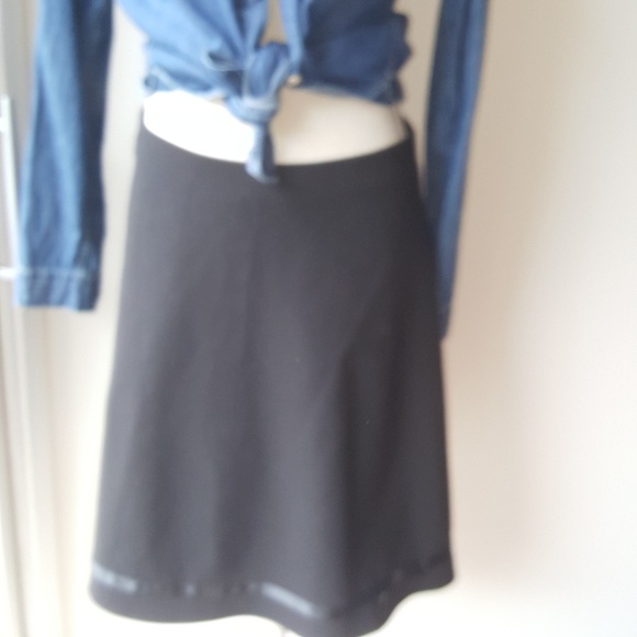 Sz 1 circle skirt with bow trim  black on black - Picture 5 of 6